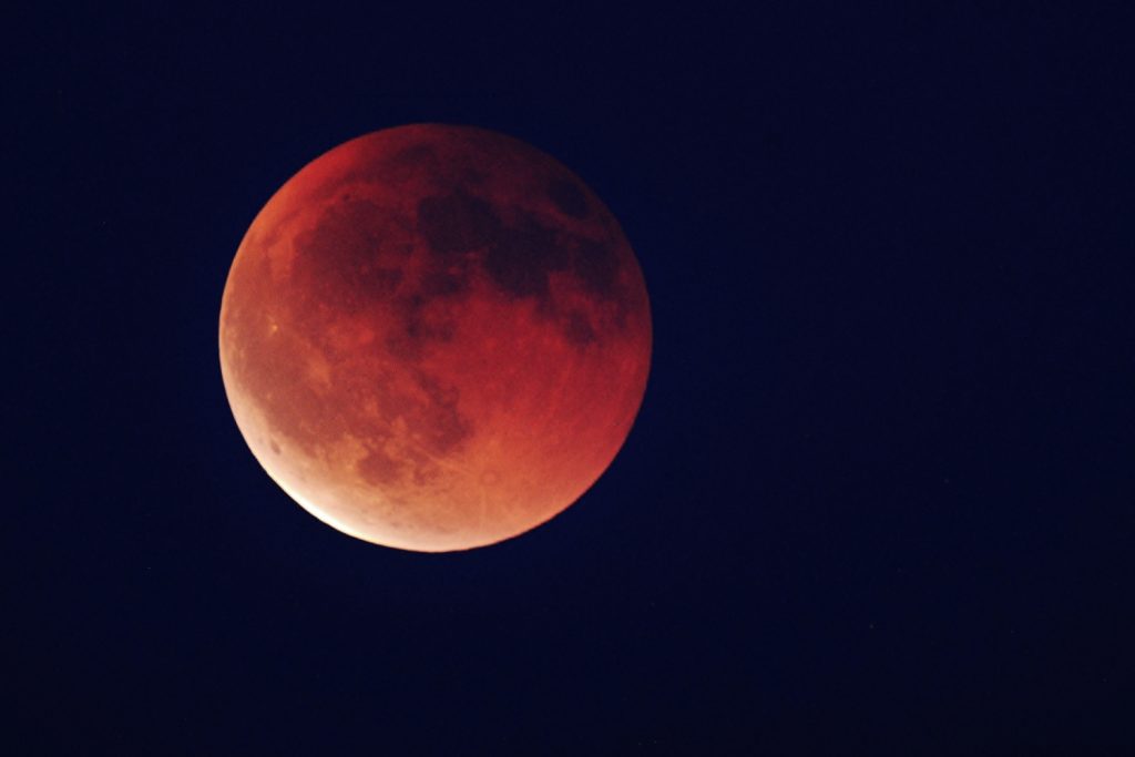Eclipse de lune du 7 septembre